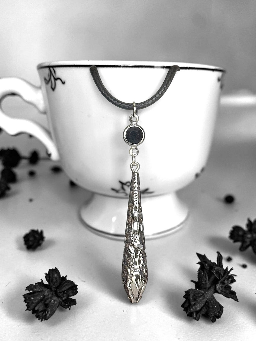 5 For $25💫Silver Filigree Teardrop Pendant Necklace W/Black Acrylic Gem Accent